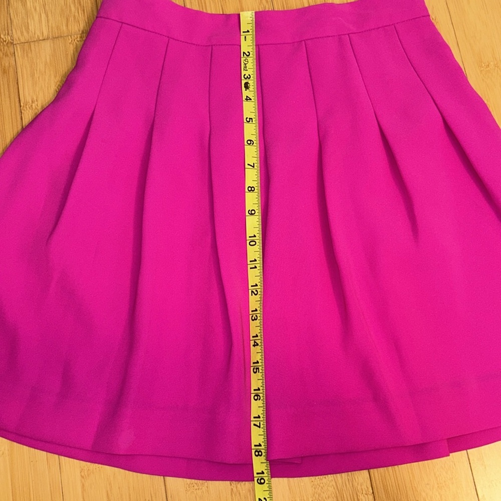 J. Crew Hot Pink Pleated Mini Skirt size Women’s 2 - Picture 7 of 7